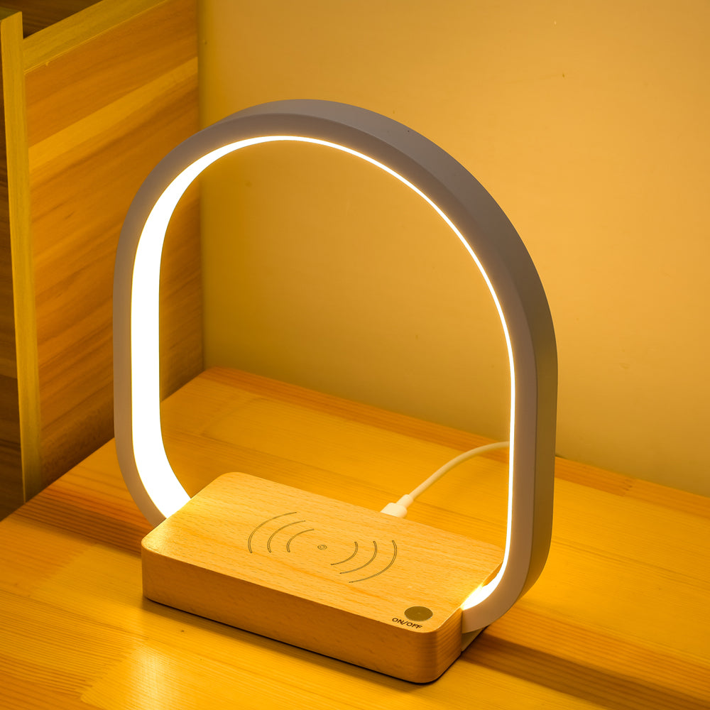 Multifunctional table lamp With charging